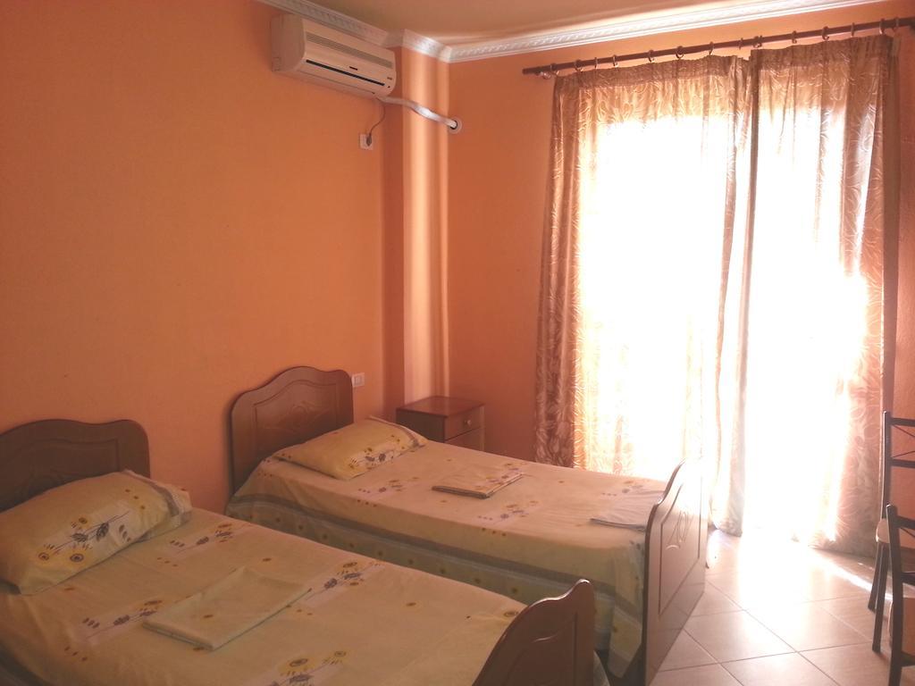 Hotel Palma Durrës Cameră foto